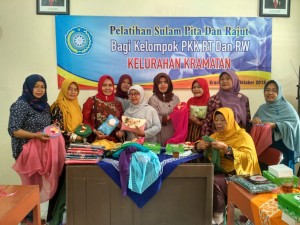 Pelatihan Sulam Pita dan Rajut