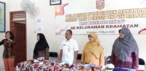 SOSIALISASI DAN PELATIHAN PEMBUATAN MAKANAN SEHAT BAGI BALITA